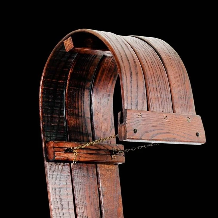 Sled Wall Lamp